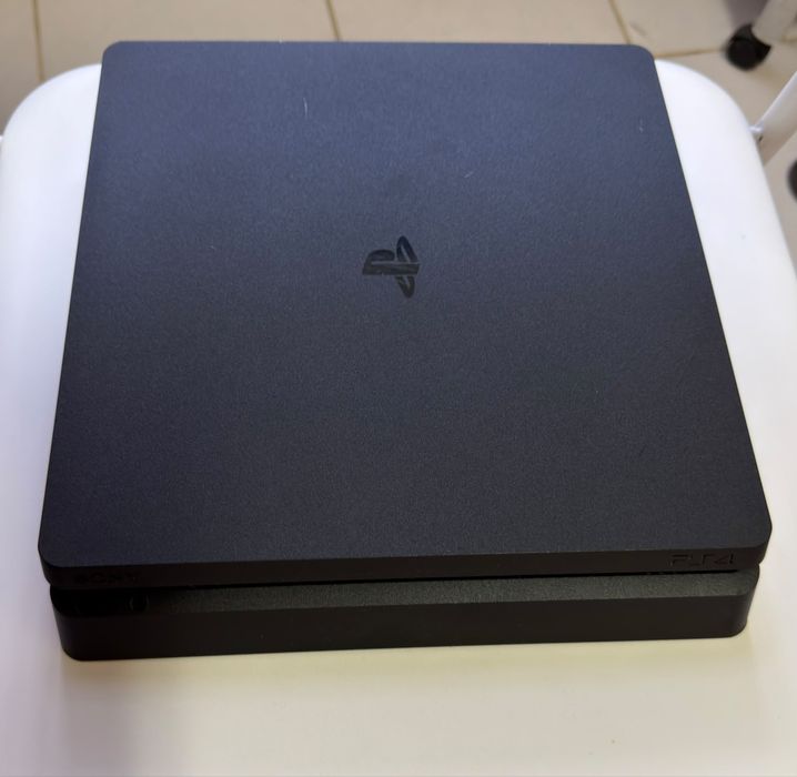 PlayStation 4 – 1TB + Controle