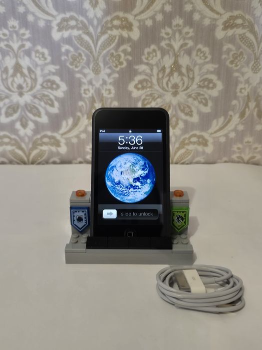 Плеєр Apple iPod Touch 1st gen 8GB нова батарея