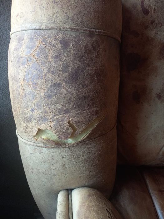 Sofàs individuais em pele (2)