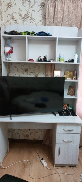 Продам стол письменный