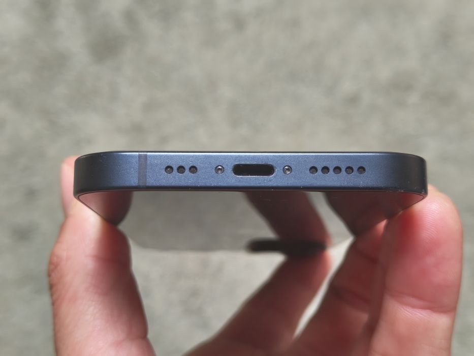 iPhone 13 128 GB – em muito bom estado, 98 % bateria, cor preto