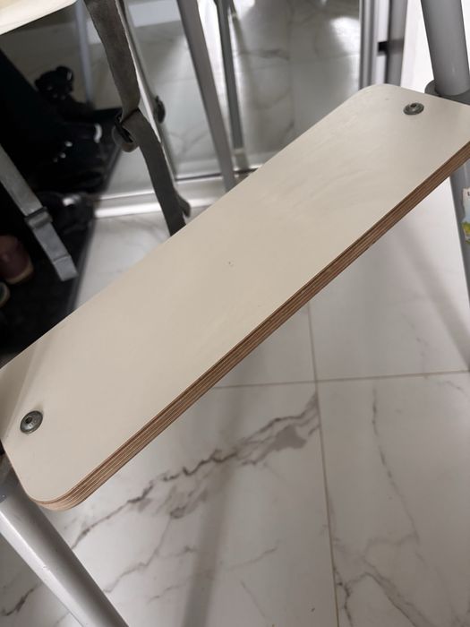 Krzeselko ikea antilop z podnóżkiem