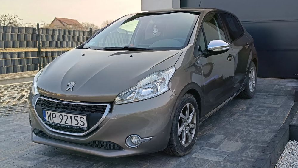 Peugeot 208 Na sprzedaż zadbany Pequeot 208