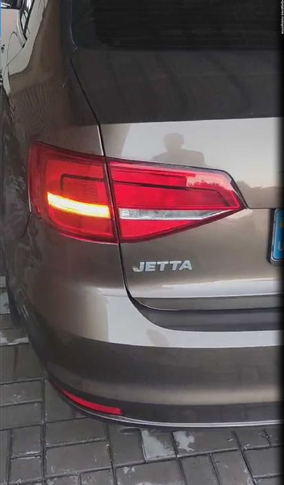 Переделка красных поворотов на желтые Фольксваген джетта 6 США