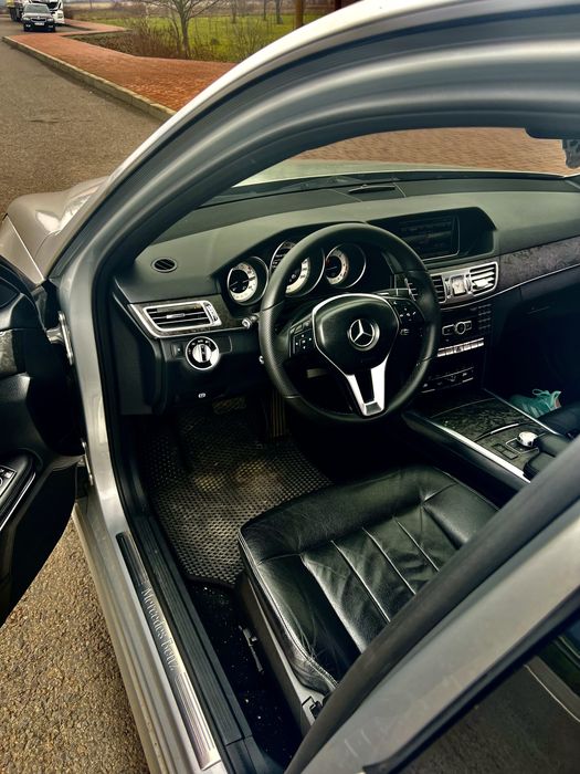 Мерседес Е212 ful AMG