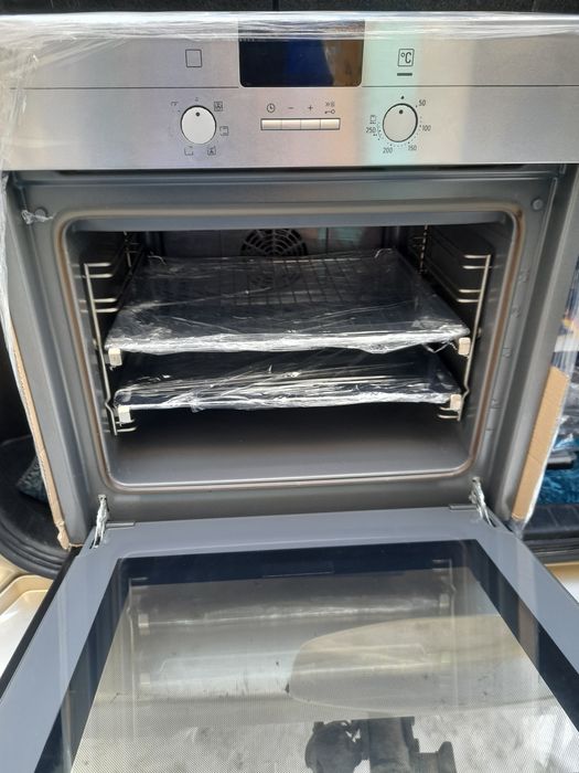 Духовка *Siemens*.