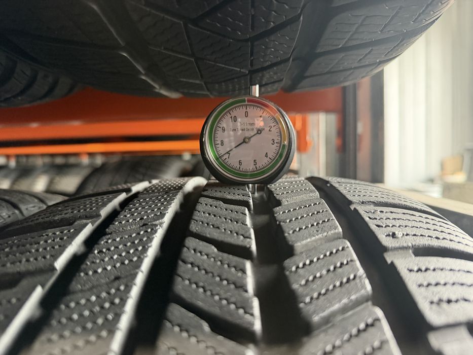 245/45 275/40 r19 Roadstone