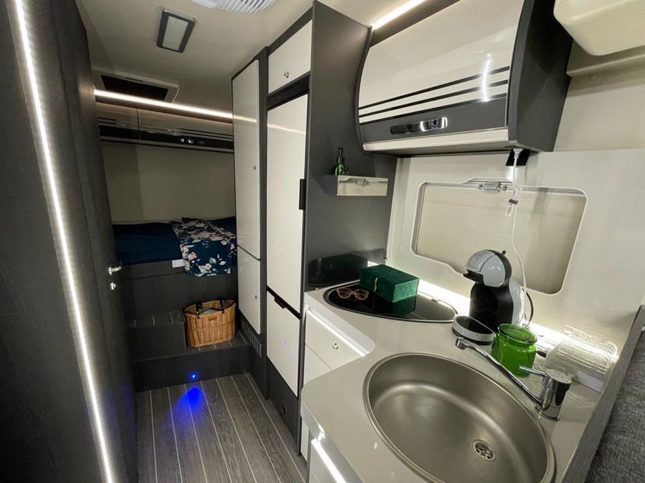 Kamper półintegra 5os. 2022, automat, Henry - wynajem od 440zł/doba