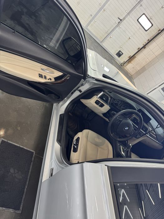 BMW 320i xdrave 2016