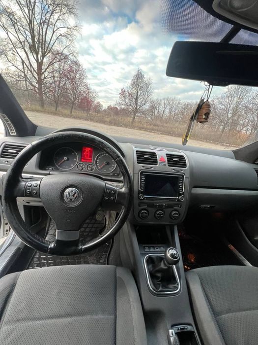 Volkswagen Golf V 1.9 tdi