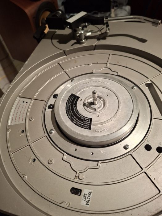 Technics SL 1200 mk1