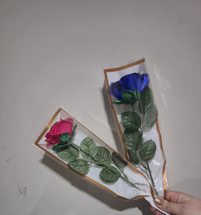 Róża z wstązki podziękowania