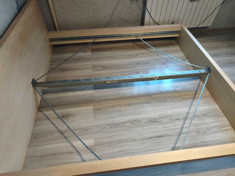 Łóżko 196x2,11 m.