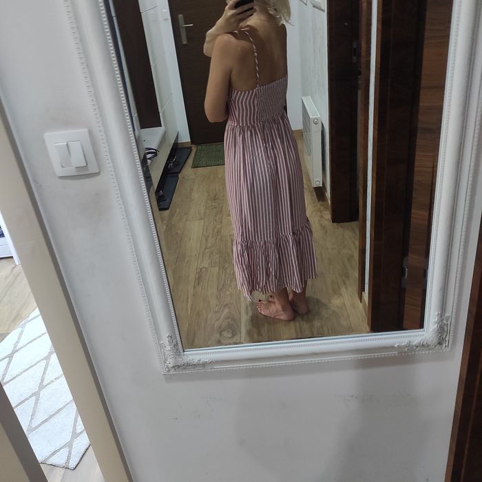 Sukienka na ramiączkach Reserved XS