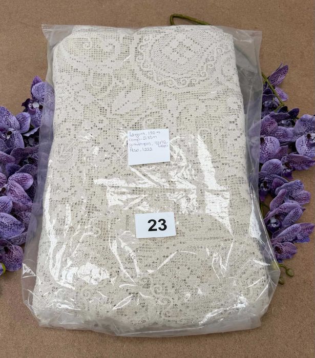 Toalha de mesa em renda de Filé + 12 guardanapos