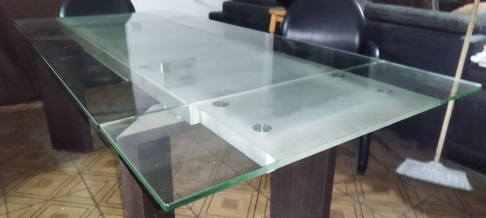 Mesa vidro extensível c/s cadeiras