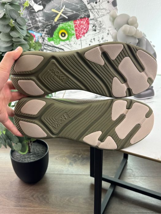 Кросівки Hoka Solimar 47 розмір Е16465