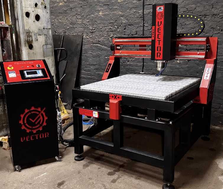 Фрезерний верстат з ЧПК для обробки металу 1500х1000мм