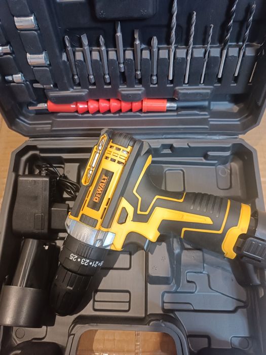 Аккумуляторный  Шуруповерт  DeWALT DCD680  Деволт дрель