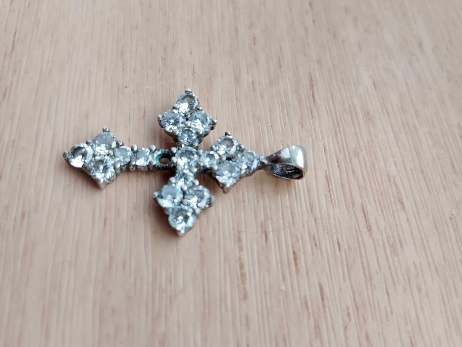 Srebrny krzyżyk - srebro 925