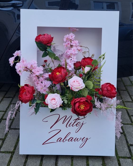Tablica powitalna 3D z kwiatami na imprezę
