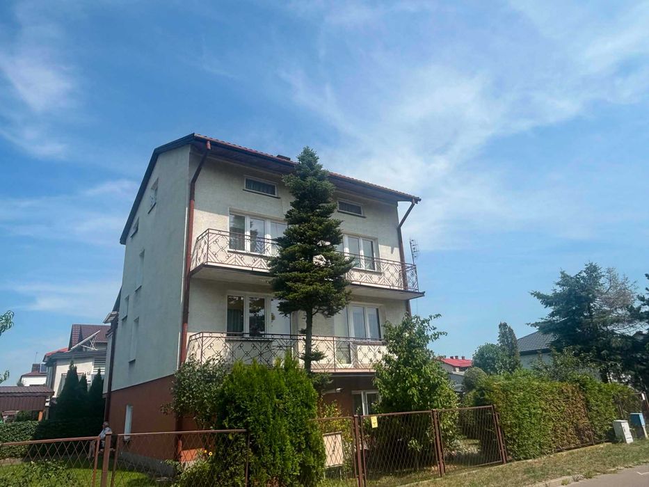 Radzyń Podlaski Dom wolnostojący 225m2 + budynek gospodarczy z garażem Radzyń Podlaski