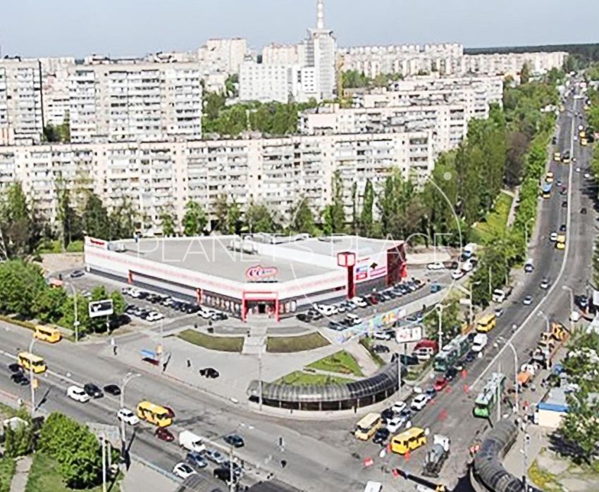 Оренда без комісії торгових площ в ТЦ "Орнамент"