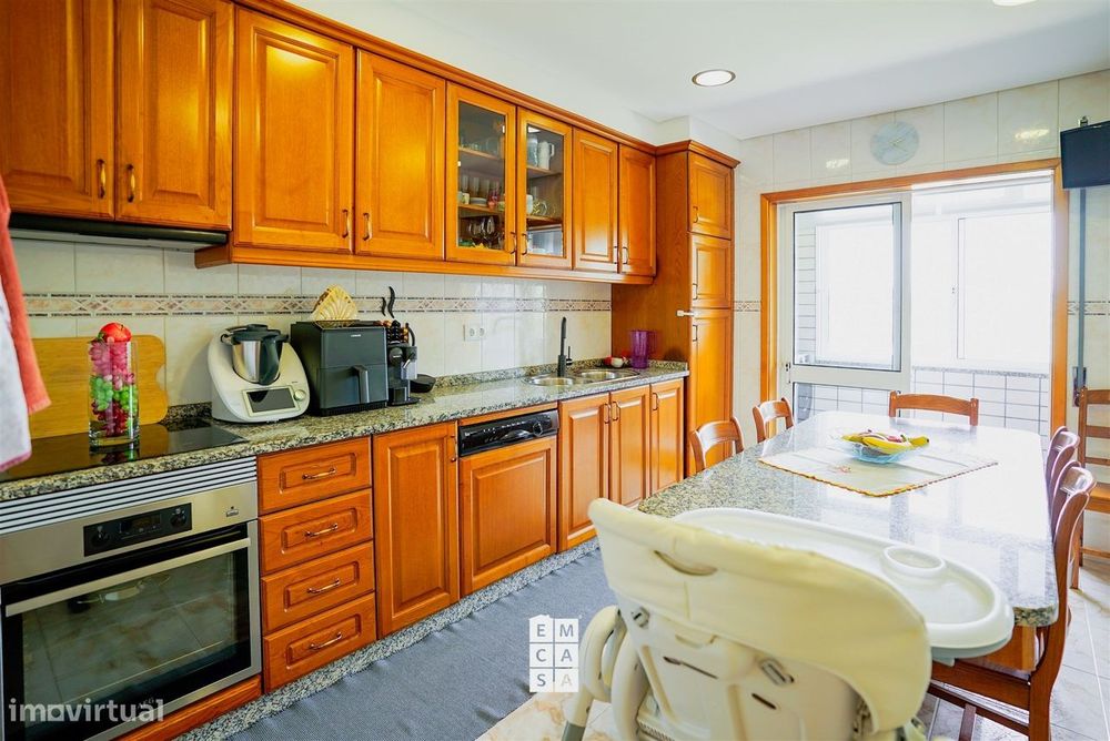 Apartamento T3 Venda em Vila de Cucujães,Oliveira de Azeméis