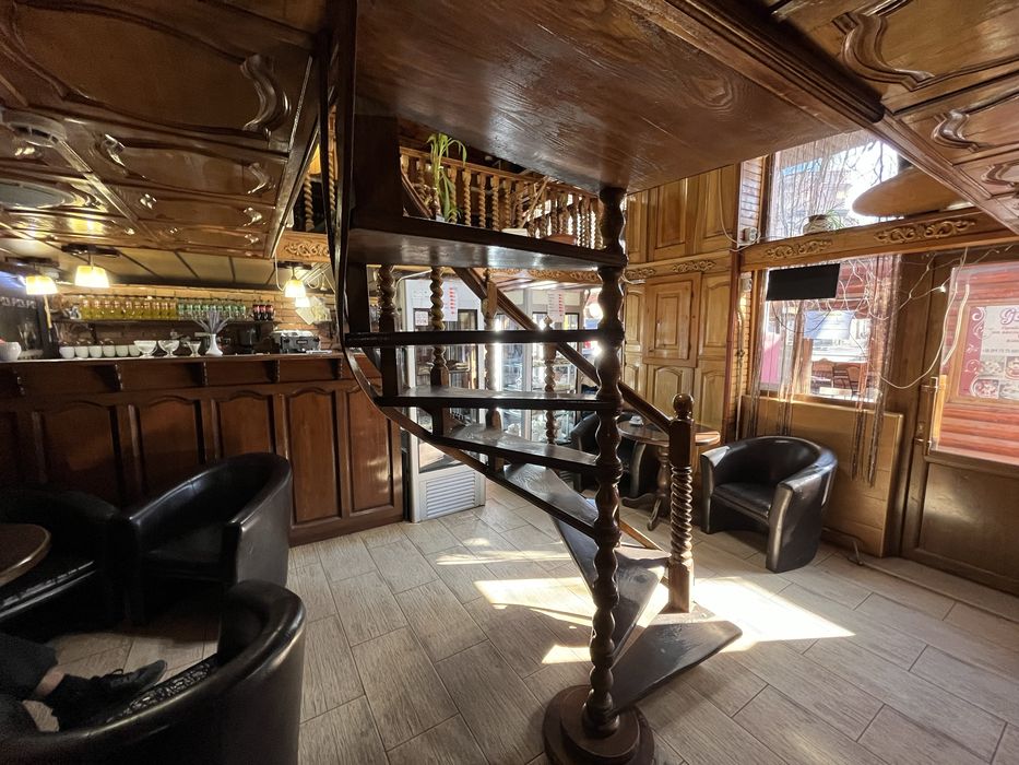 Продам кафе-бар Центр Берегово