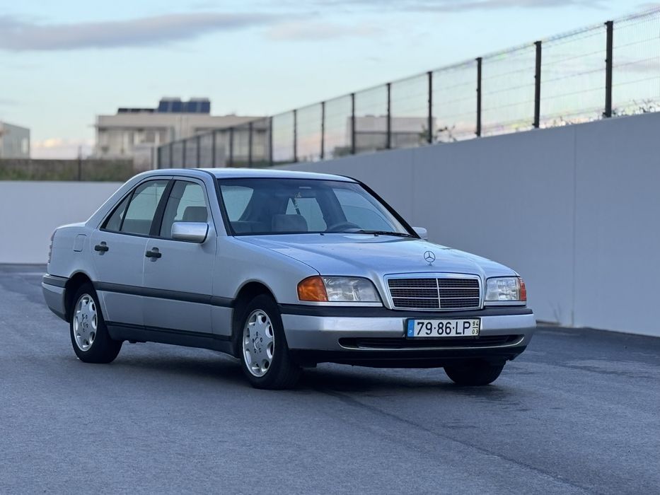 Mercedes-benz c220 D