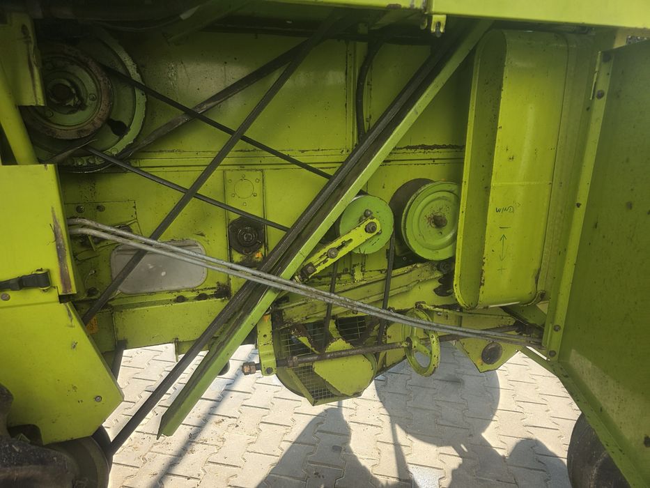 Kombajn zbożowy Claas Compact 30