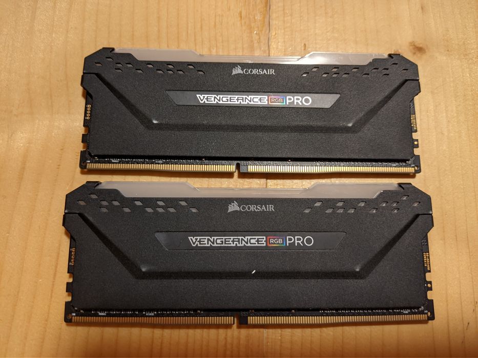 corsair vengeance pro rgb ddr4 - Купить электронику - Цены на OLX.ua