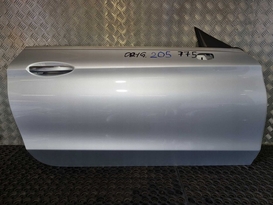 MERCEDES C-Class W205 Двері перед зад ліві праві