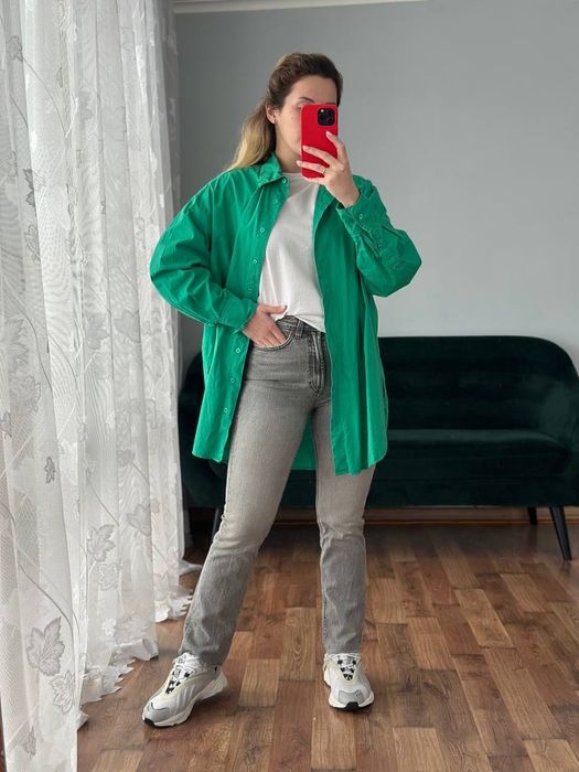 Подовжена зелена жіноча сорочка розмір М/L