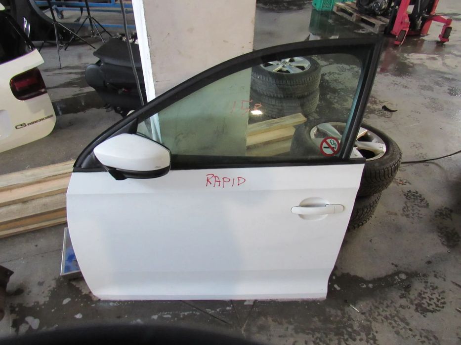 skoda rapid przednie lewe drzwi 2015r