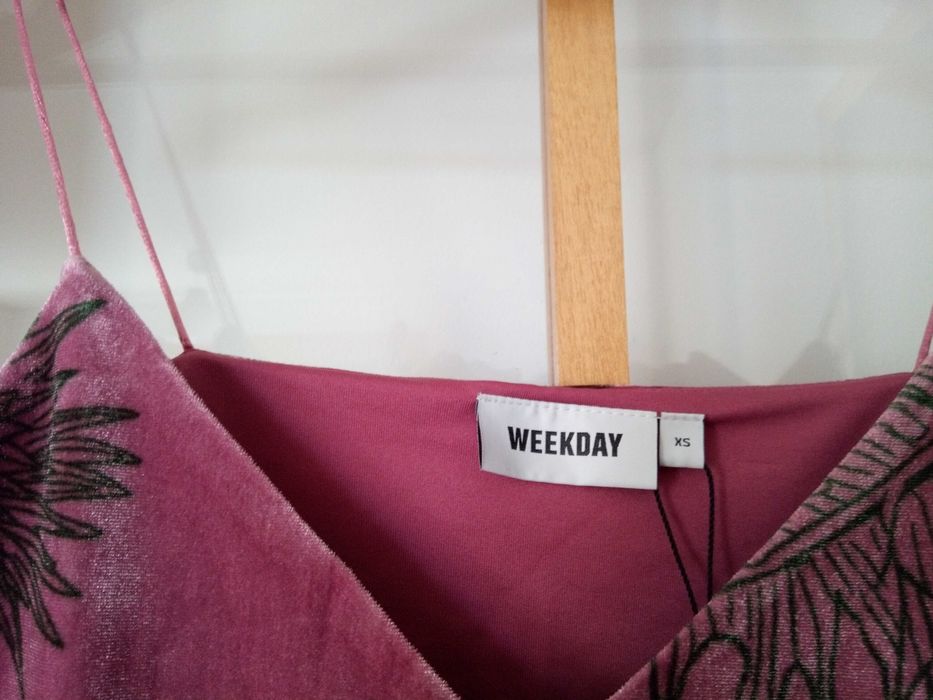 top em veludo rosa Weekday - Novo