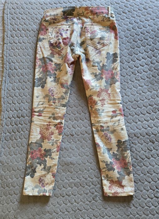 Conjunto jaqueta com calças estampadas424884564038133766
