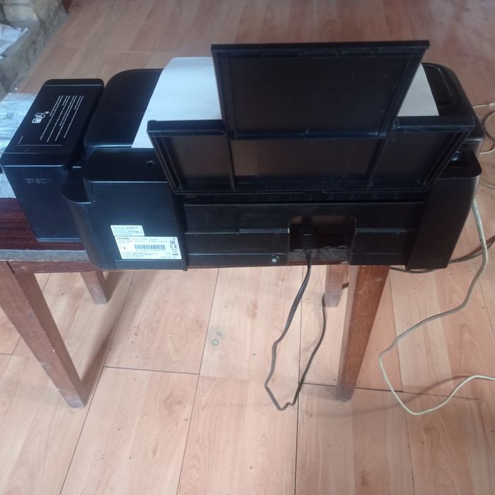 Принтер Epson L132 Model B521D Состояние почти новый, открытой коробки.