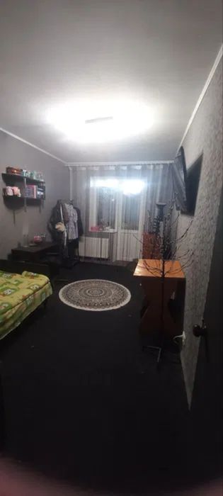 Продам 3-и кімнатну квартиру район Попова.