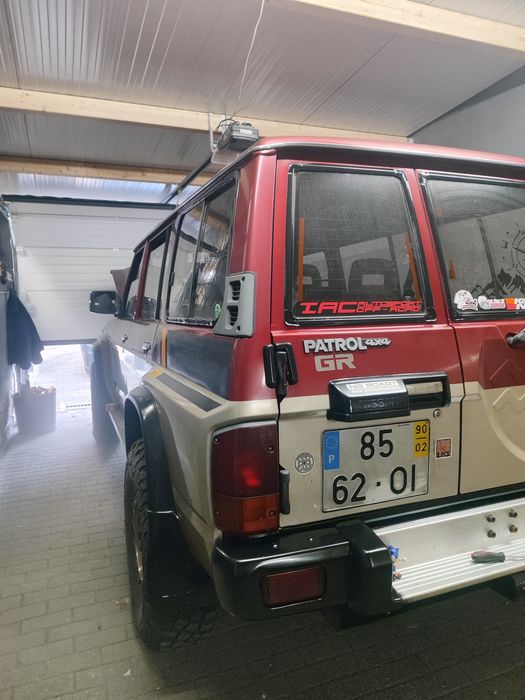 Nissan Patrol y 60 longo