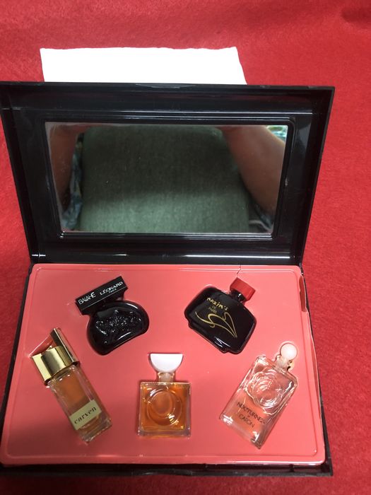 Estojo de miniaturas perfumes