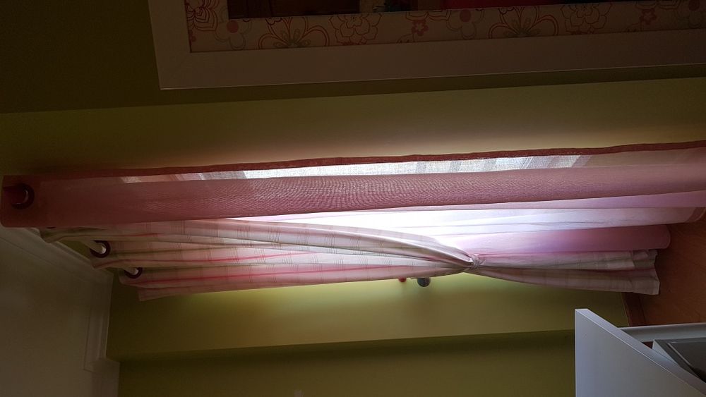Cortinado Criança c/ varão e acessórios