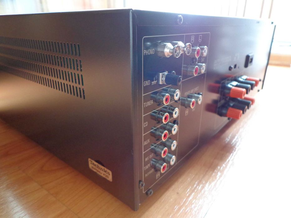 TECHNICS SU-VX700 wzmacniacz