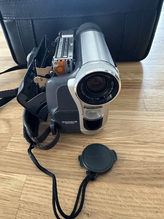 Kamera Panasonic nv-gs11