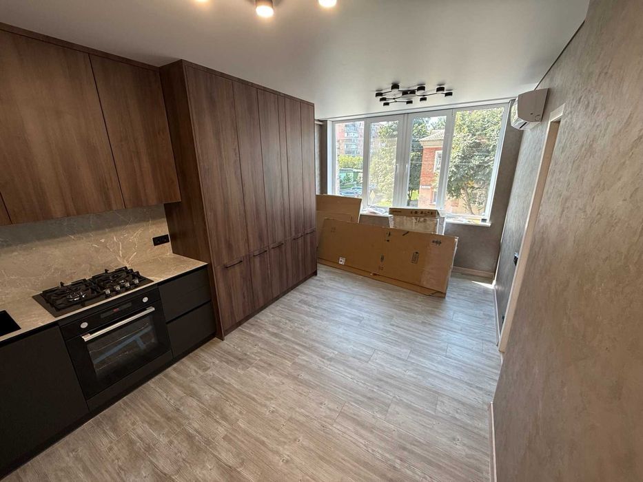 Однокімнатна квартира в центрі міста з євроремонтом!!!