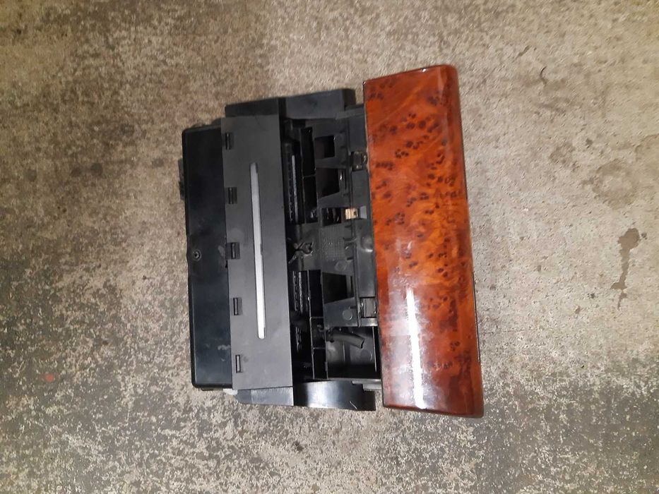 Popielniczka przednia przód Audi A4 B5 FL LIFT 8D0'857951 G H J K B