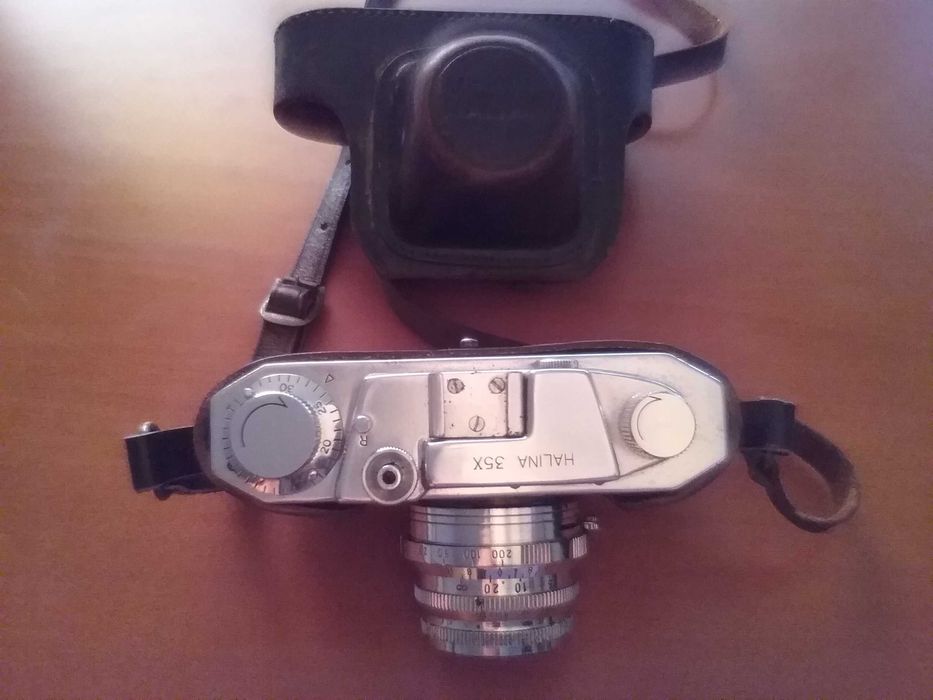 Máquina fotográfica Halina antiga