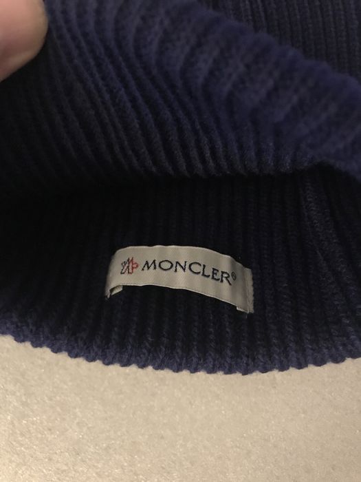 Vendo gorro moncler novo