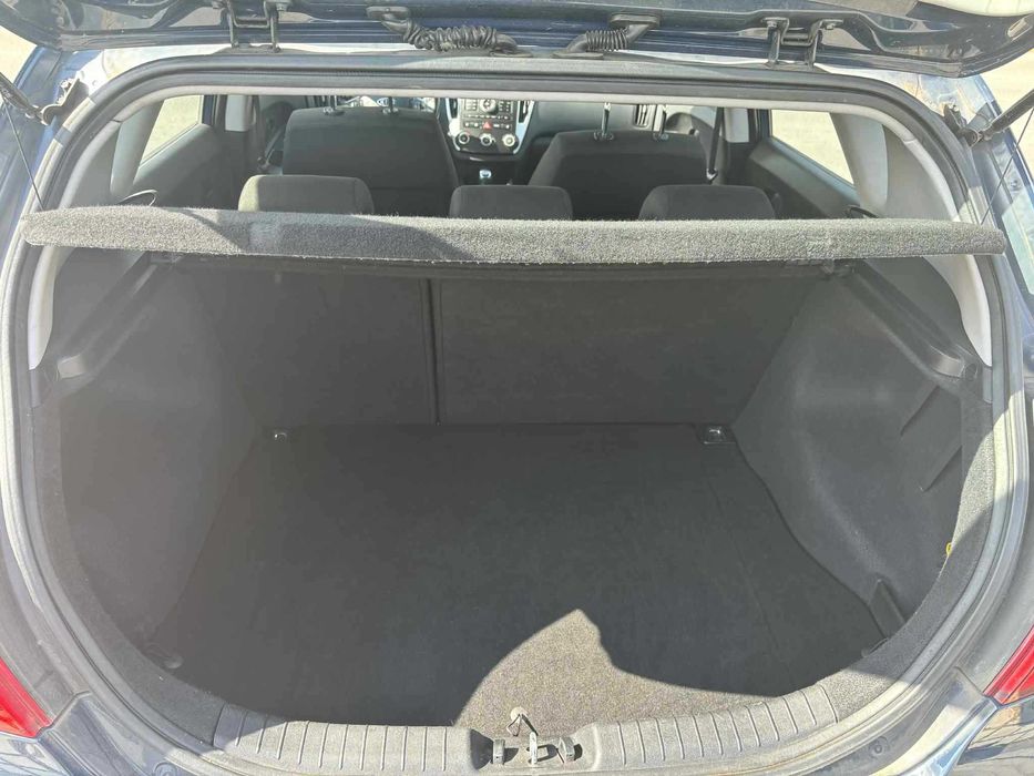 Kia Ceed 2010 Benzyna 1.4