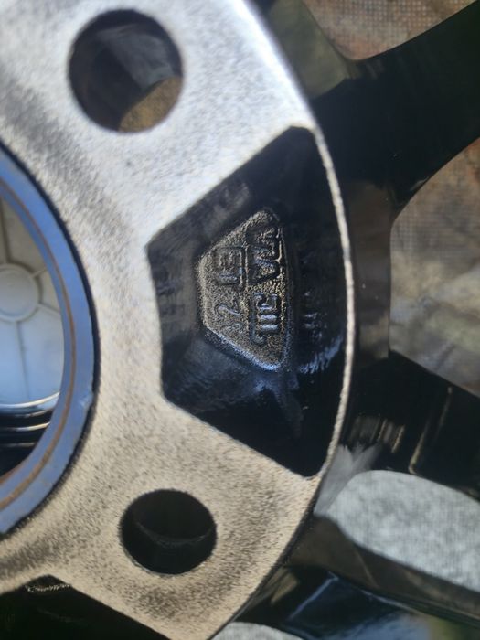 Jantes Butzi Fura (Tesla Model 3/Y ou Nipónicos)